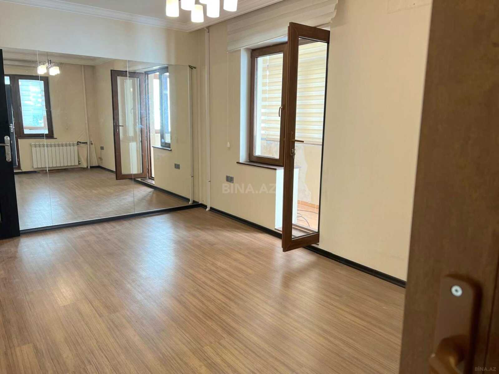 4 otaqlı Ofis, Şah İsmayıl Xətai m., Bakı