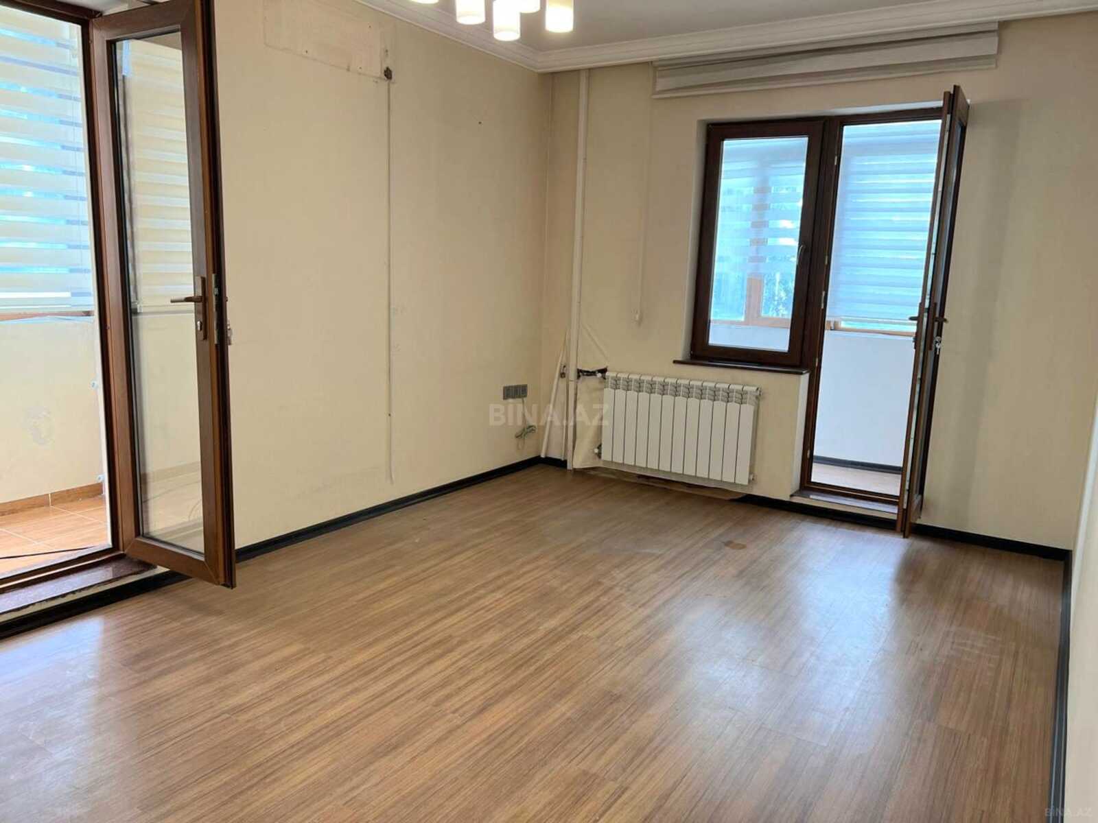 4 otaqlı Ofis, Şah İsmayıl Xətai m., Bakı