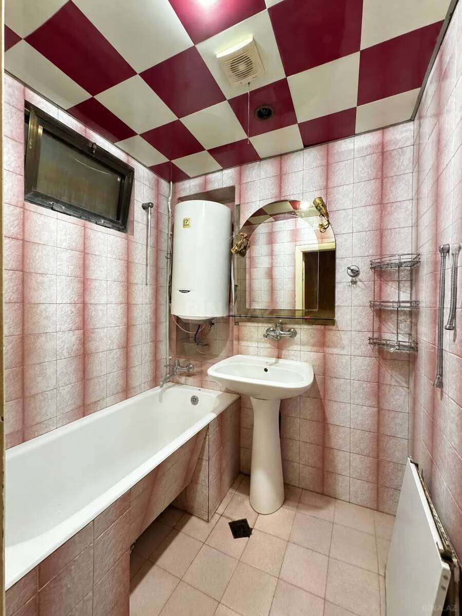 3 otaqlı Köhnə tikili, Gənclik m., Bakı