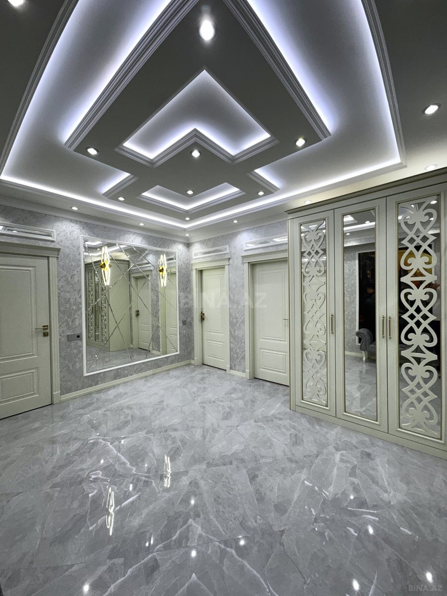 3 otaqlı Yeni tikili, Neftçilər m., Bakı