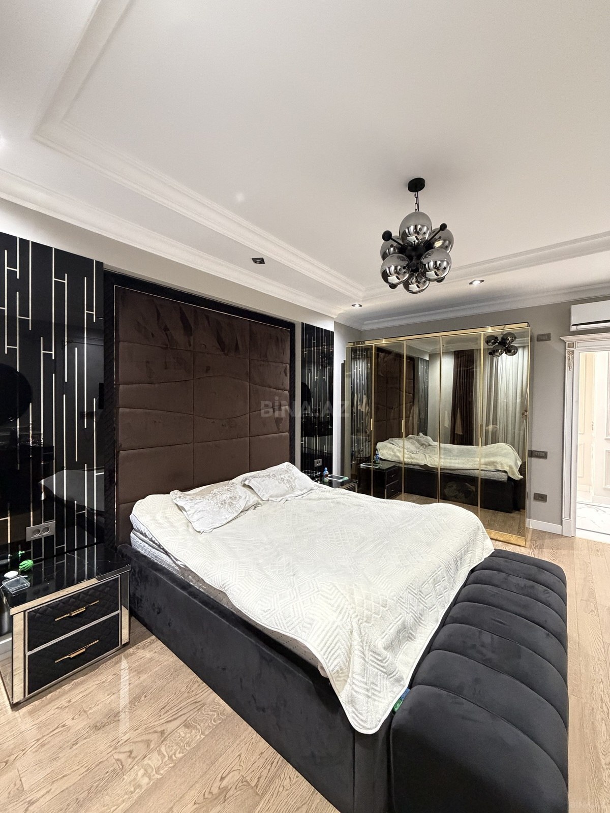 3 otaqlı Yeni tikili, 8 Noyabr m., Bakı