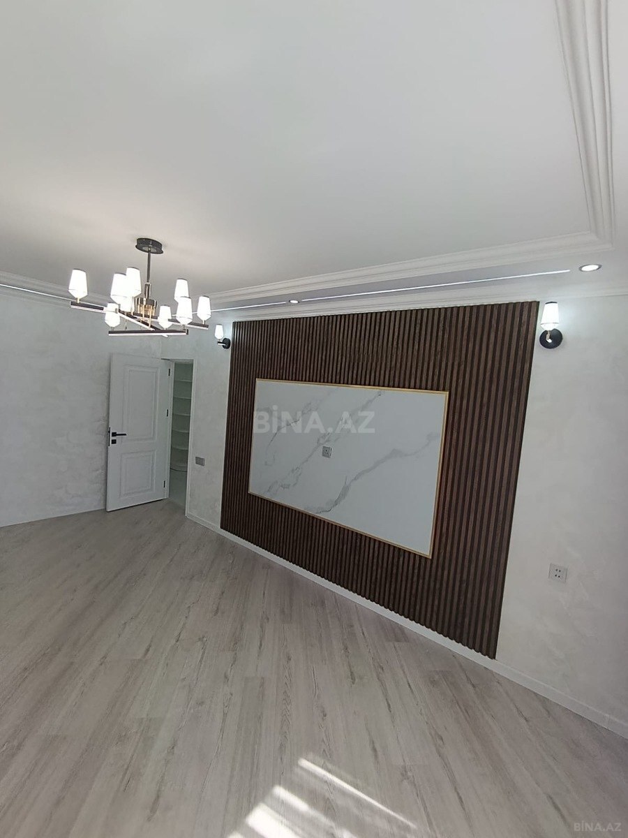 3 otaqlı Köhnə tikili, Xalqlar Dostluğu m., Bakı