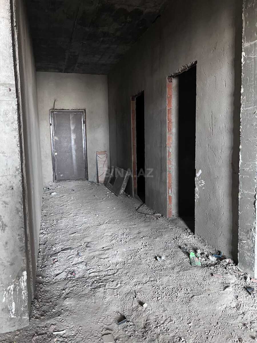 4 otaqlı Yeni tikili, İnşaatçılar m., Bakı