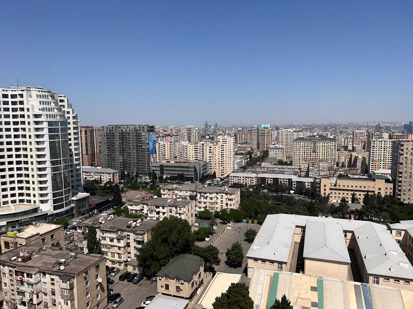 4 otaqlı Yeni tikili, İnşaatçılar m., Bakı