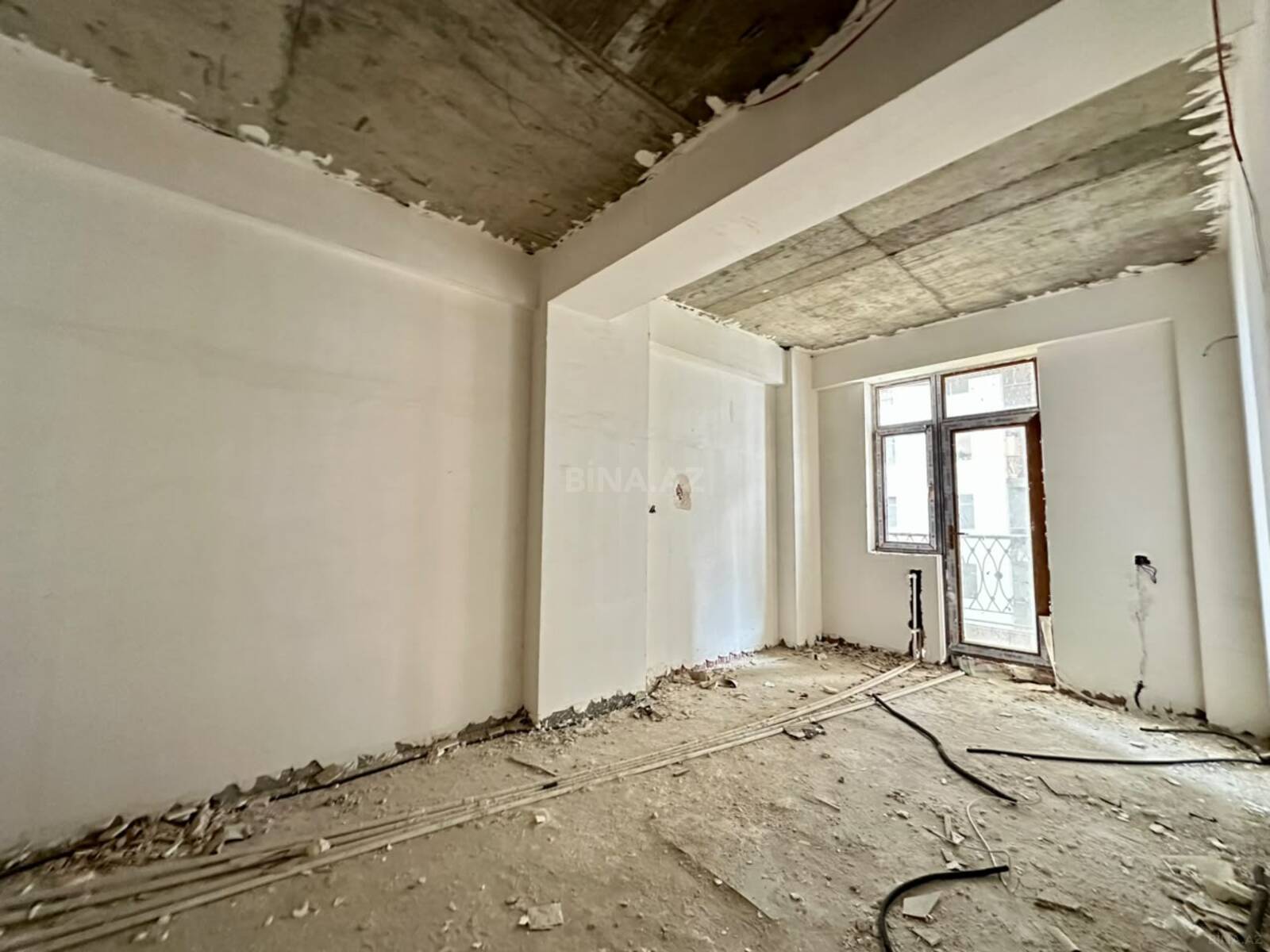 4 otaqlı Yeni tikili, Yeni Yasamal q., Bakı