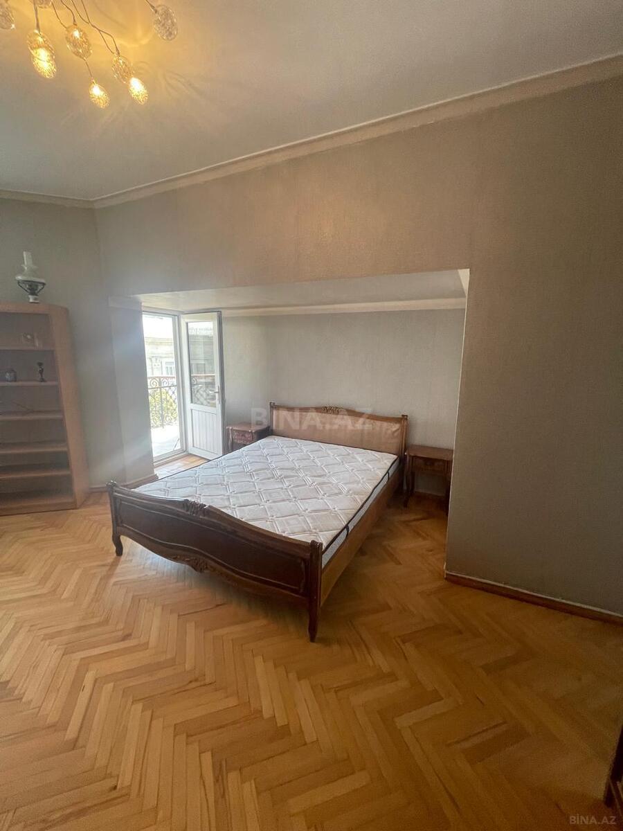 2 otaqlı Köhnə tikili, Sahil m., Bakı