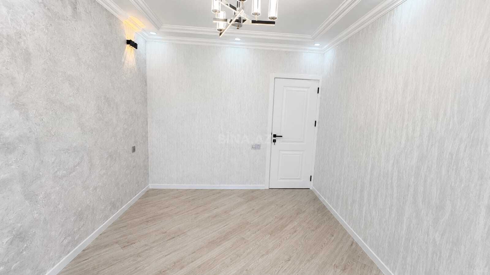 3 otaqlı Köhnə tikili, Xalqlar Dostluğu m., Bakı