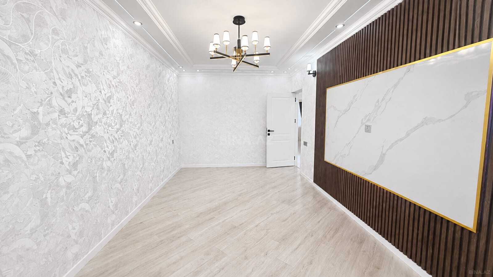 3 otaqlı Köhnə tikili, Xalqlar Dostluğu m., Bakı