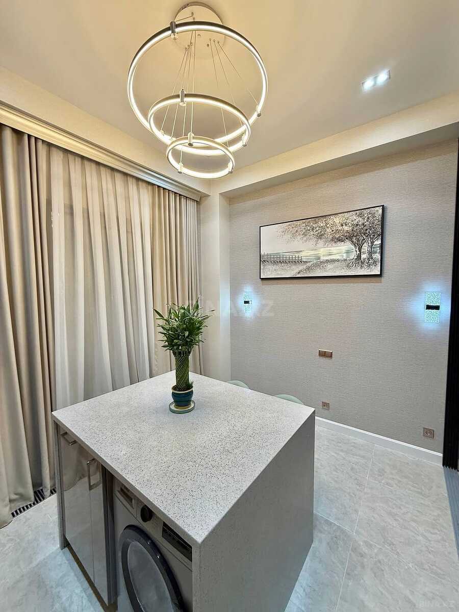3 otaqlı Yeni tikili, Şah İsmayıl Xətai m., Bakı