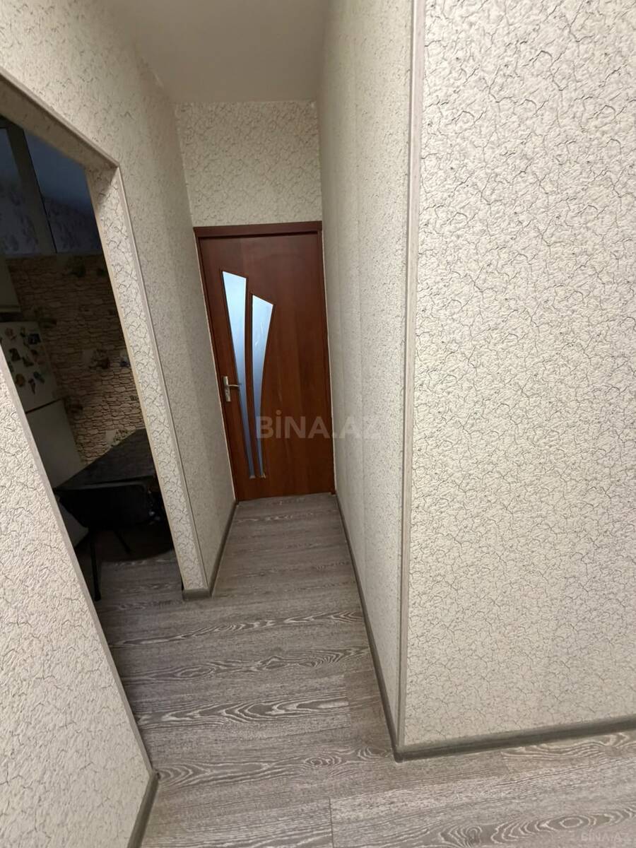 3 otaqlı Köhnə tikili, Xalqlar Dostluğu m., Bakı