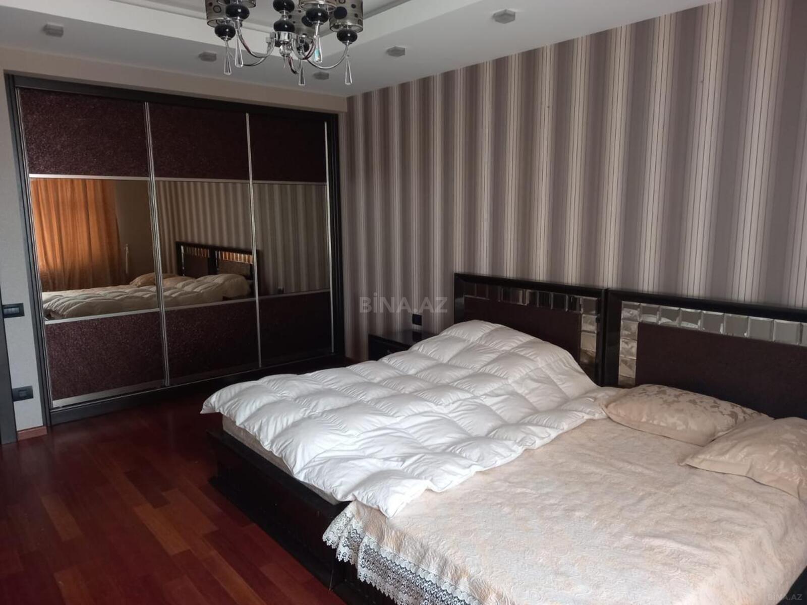 6 otaqlı Həyət evi/Bağ evi, Novxanı q., Bakı