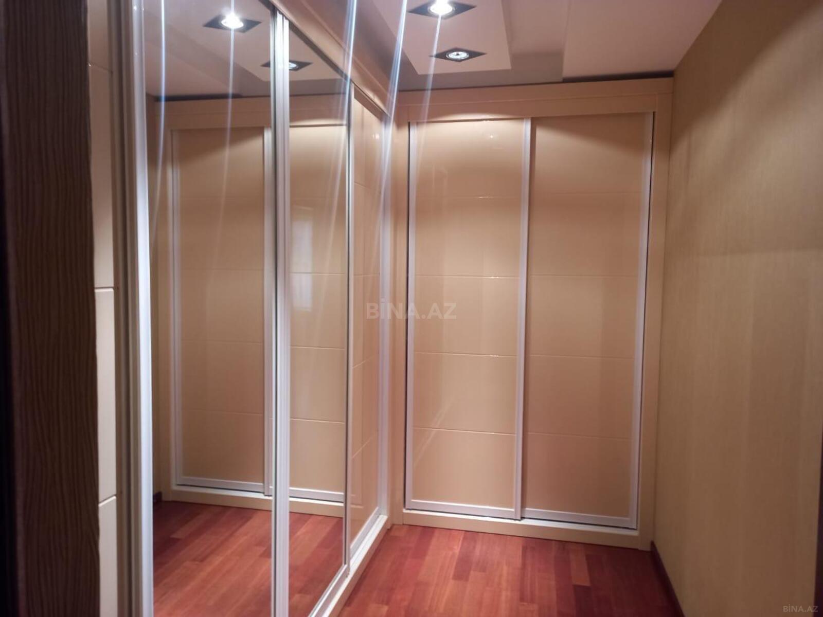 6 otaqlı Həyət evi/Bağ evi, Novxanı q., Bakı