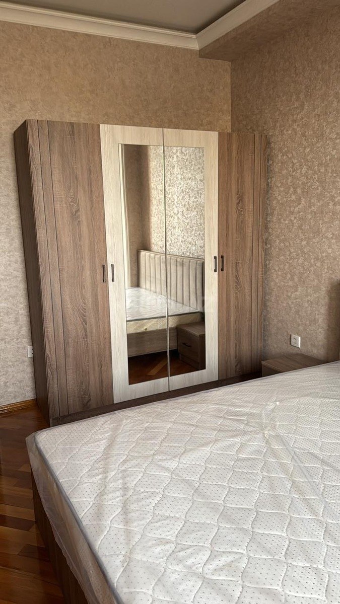3 otaqlı Yeni tikili, 8 Noyabr m., Bakı