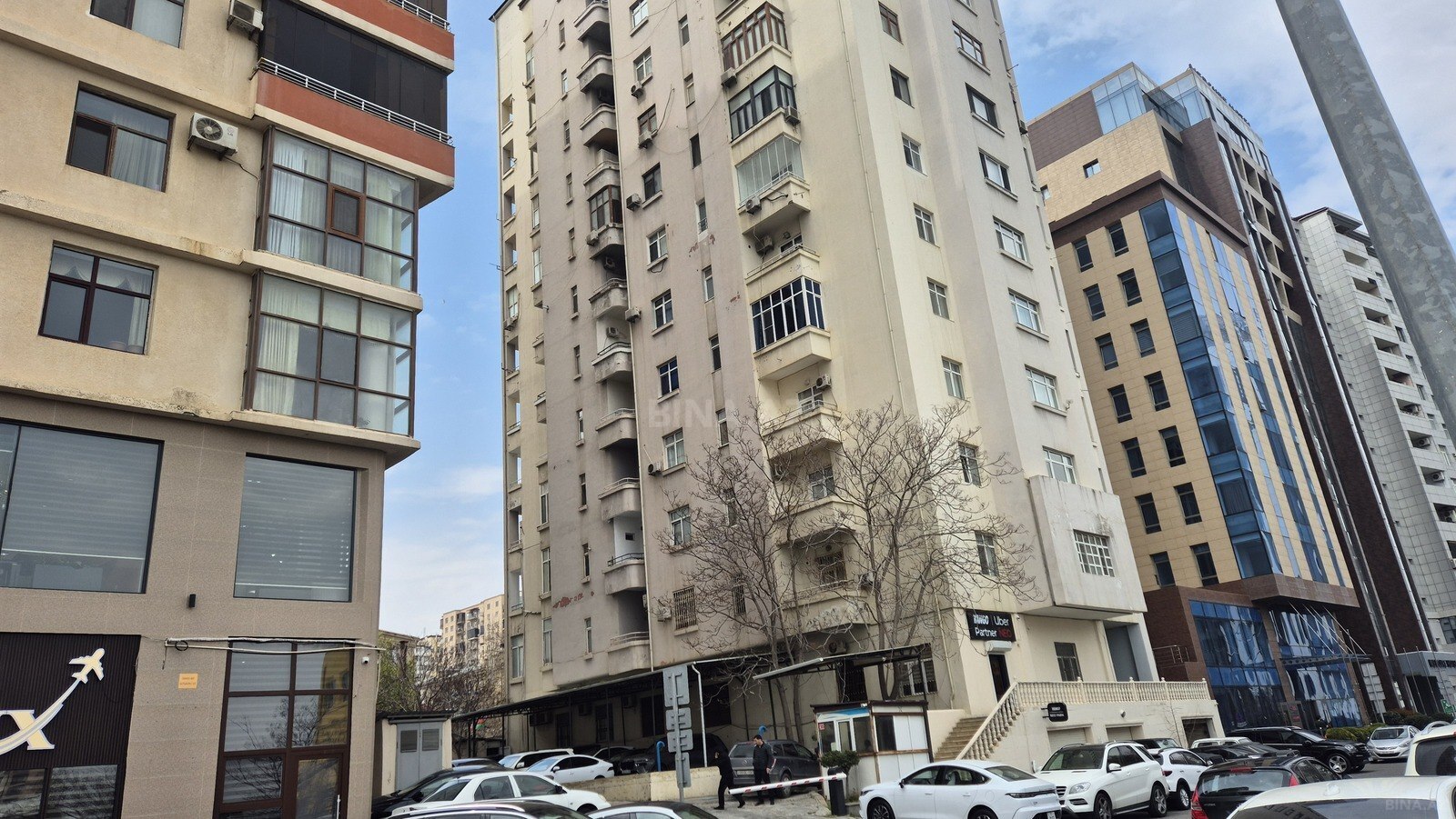 3 otaqlı Yeni tikili, Elmlər Akademiyası m., Bakı