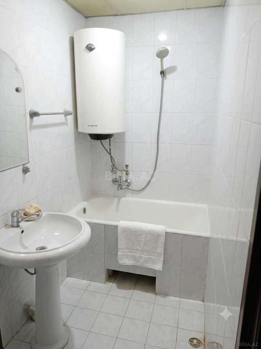 3 otaqlı Köhnə tikili, Köhnə Günəşli q., Bakı