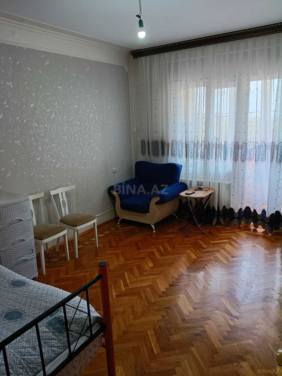 3 otaqlı Köhnə tikili, Köhnə Günəşli q., Bakı