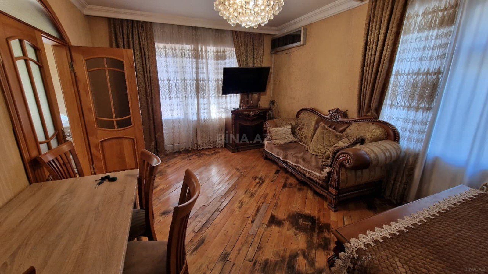 3 otaqlı Köhnə tikili, Elmlər Akademiyası m., Bakı