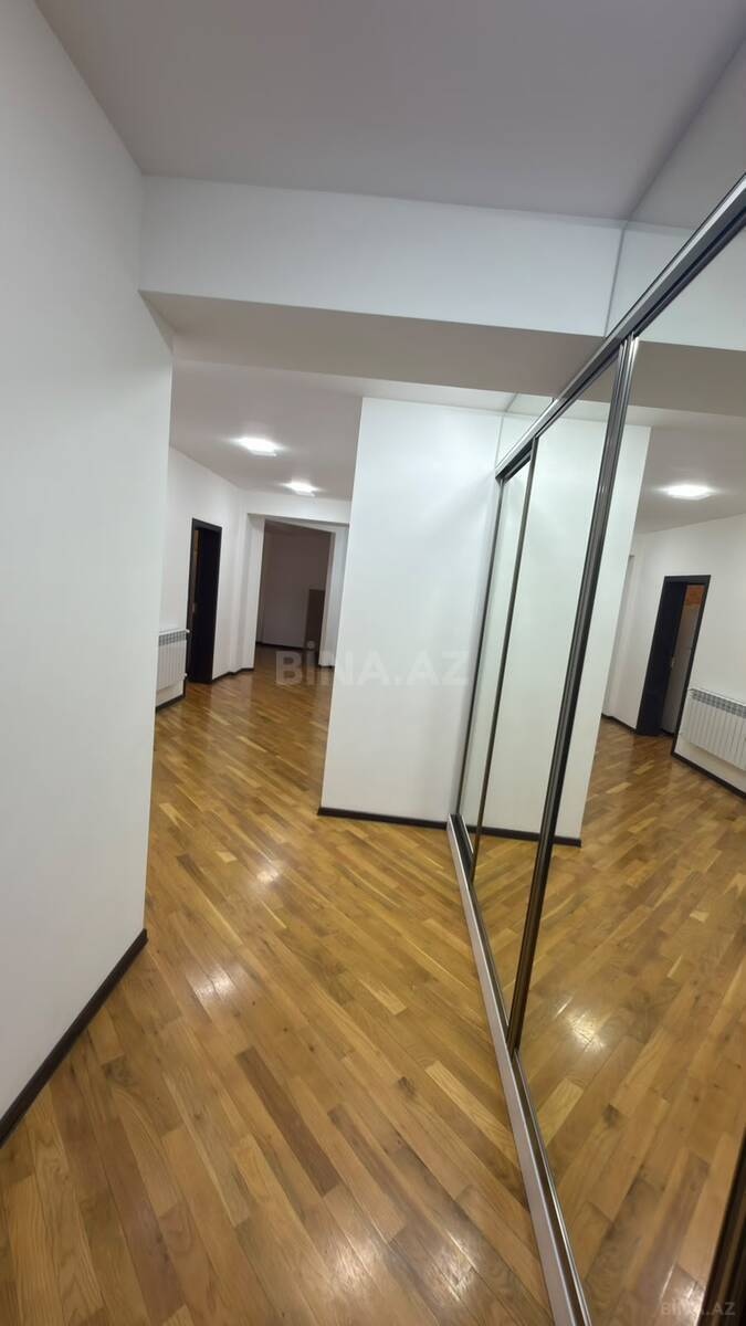 3 otaqlı Yeni tikili, İnşaatçılar m., Bakı