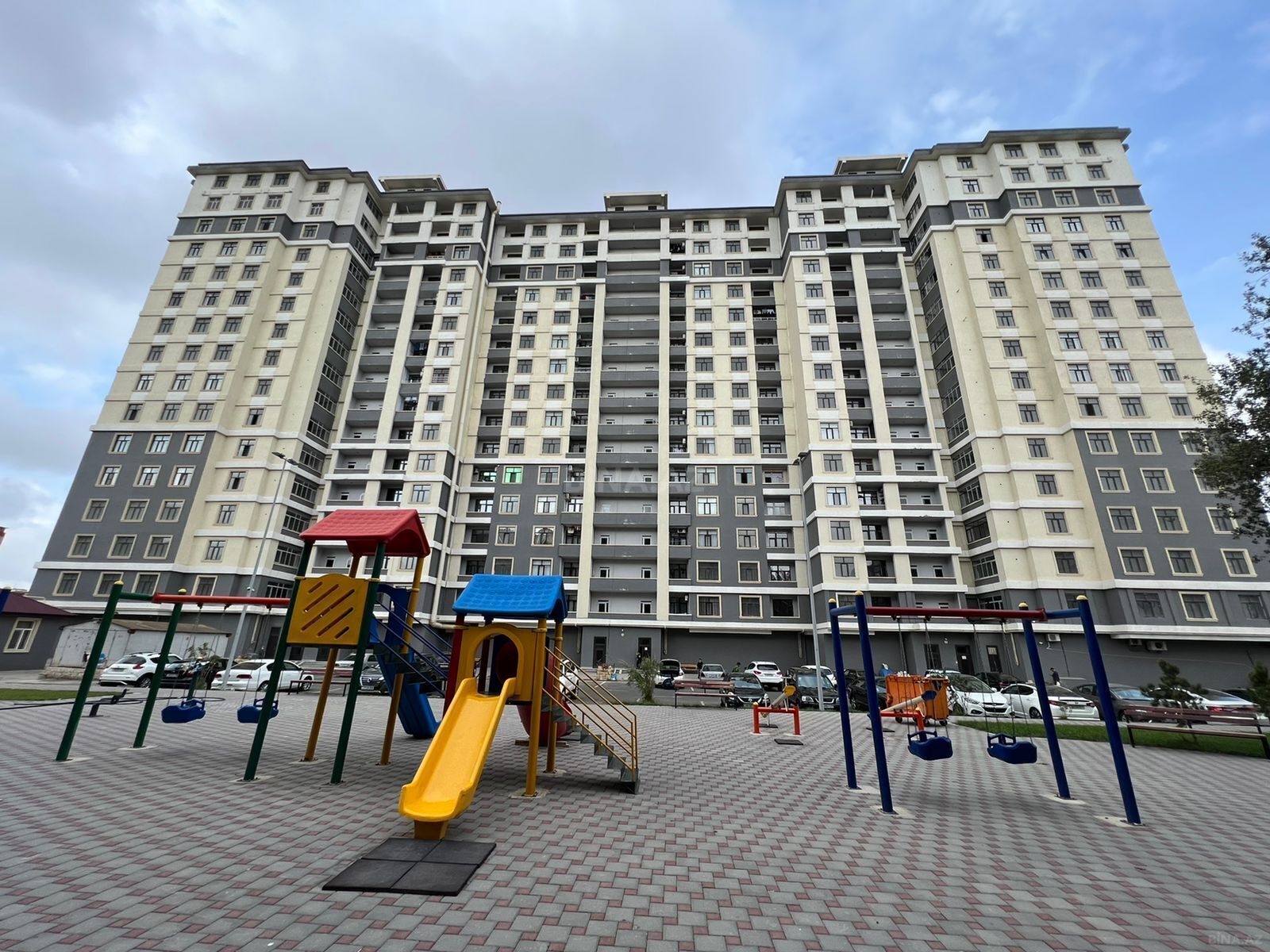 2 otaqlı Yeni tikili, Xalqlar Dostluğu m., Bakı
