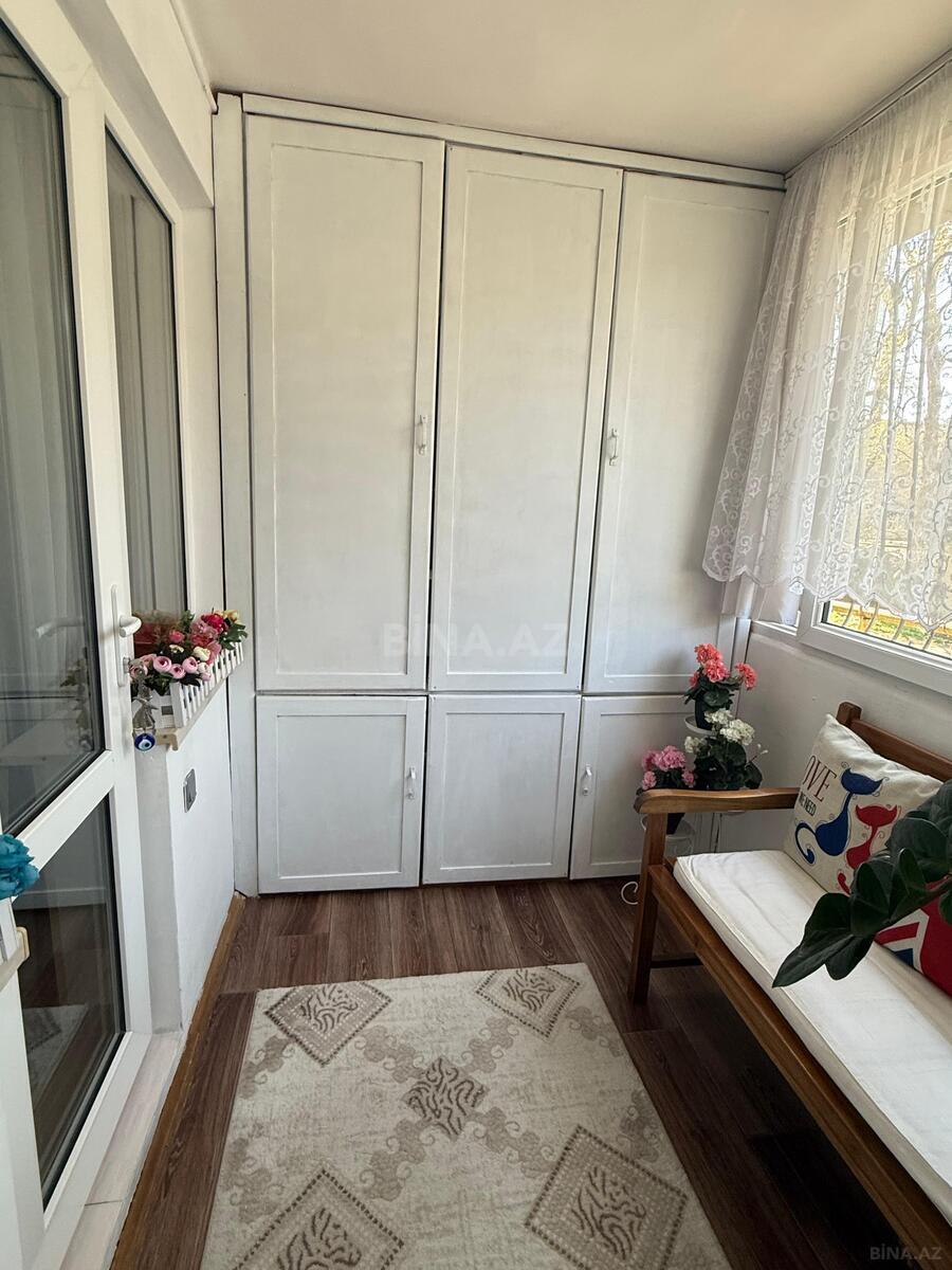 3 otaqlı Köhnə tikili, Xalqlar Dostluğu m., Bakı