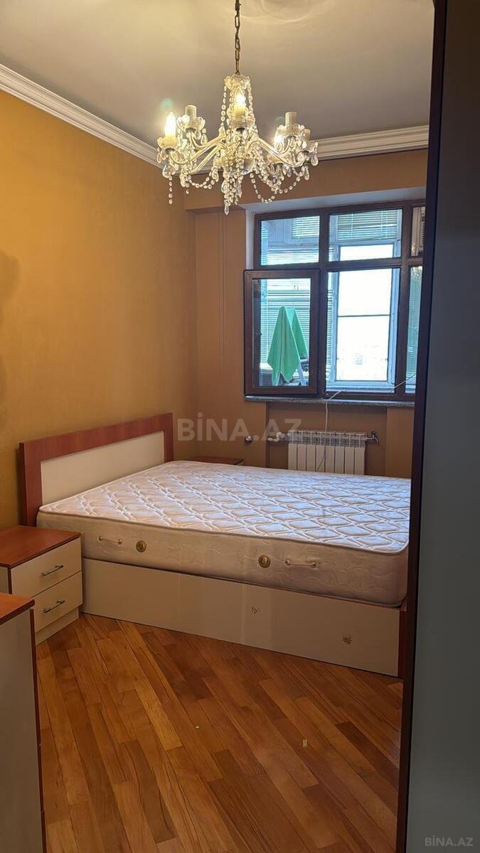 3 otaqlı Yeni tikili, 8 Noyabr m., Bakı
