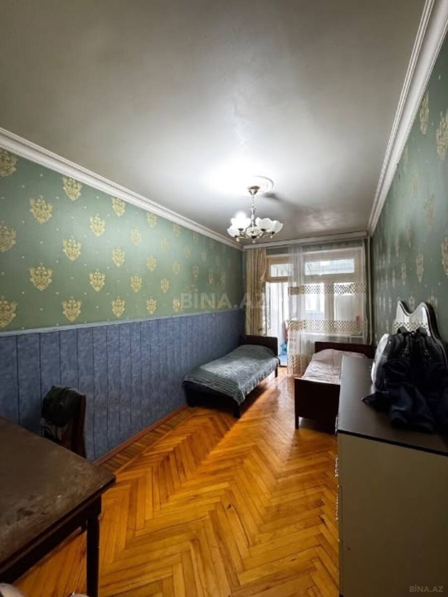 3 otaqlı Köhnə tikili, Gənclik m., Bakı