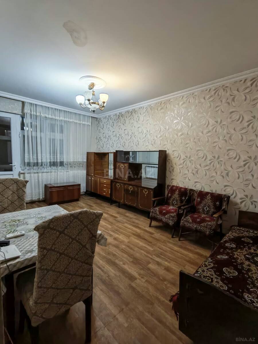 2 otaqlı Köhnə tikili, Memar Əcəmi m., Bakı