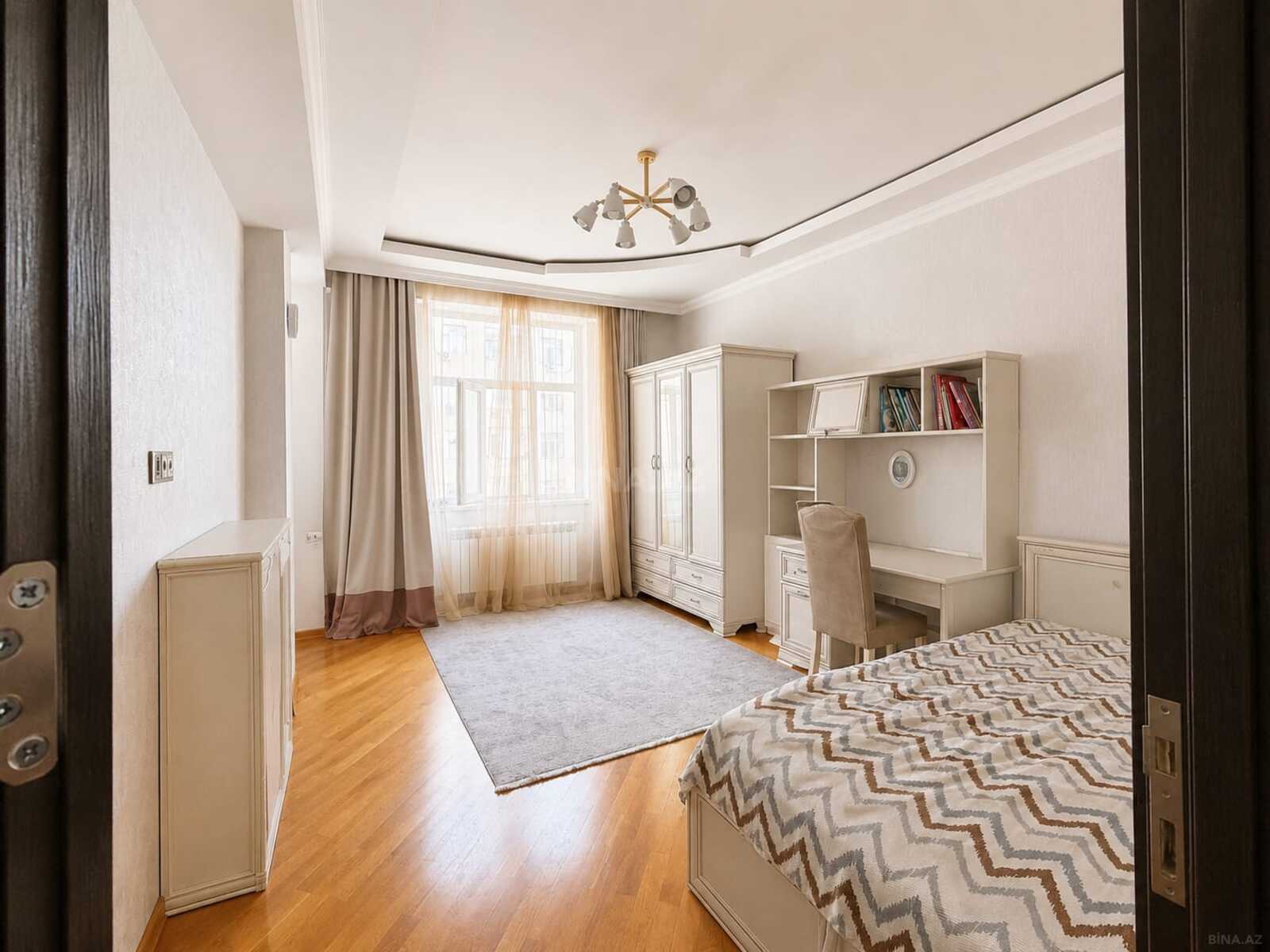 3 otaqlı Yeni tikili, Neftçilər m., Bakı