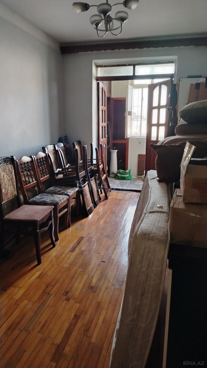 3 otaqlı Köhnə tikili, Abşeron r., Xırdalan