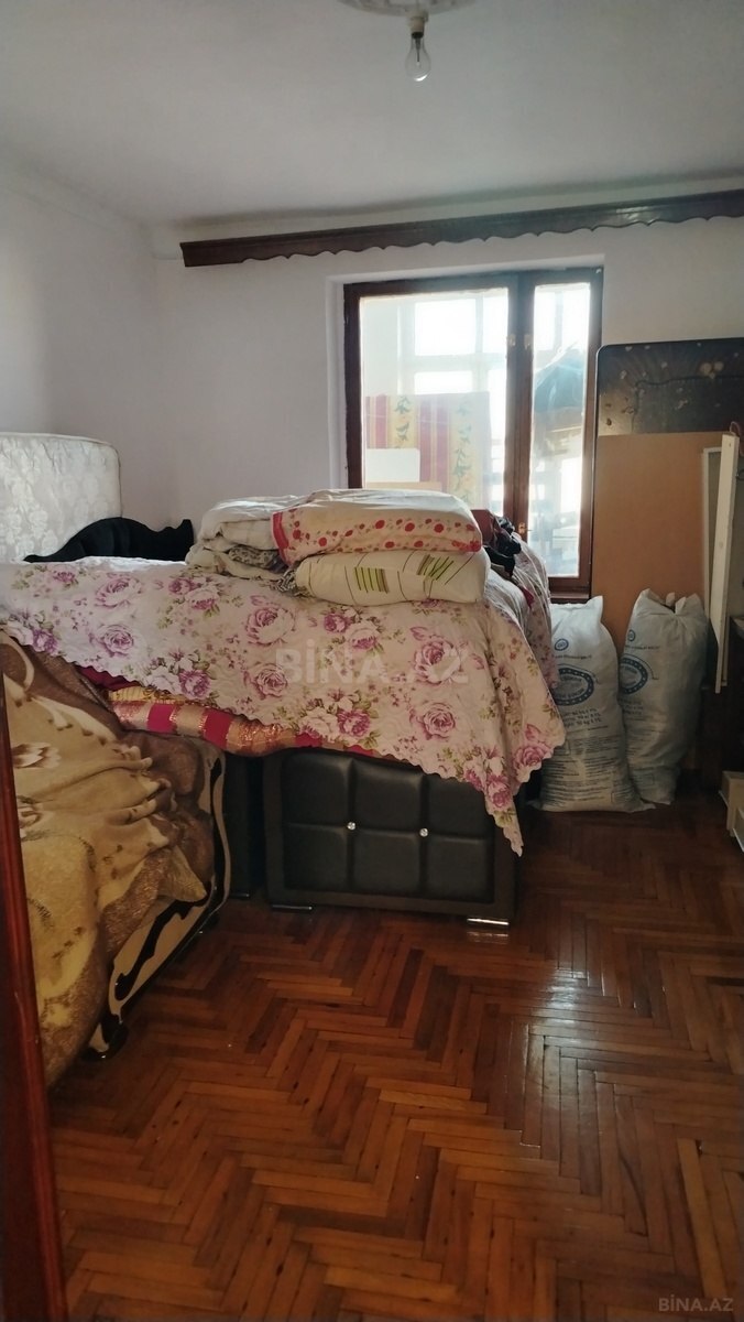 3 otaqlı Köhnə tikili, Abşeron r., Xırdalan