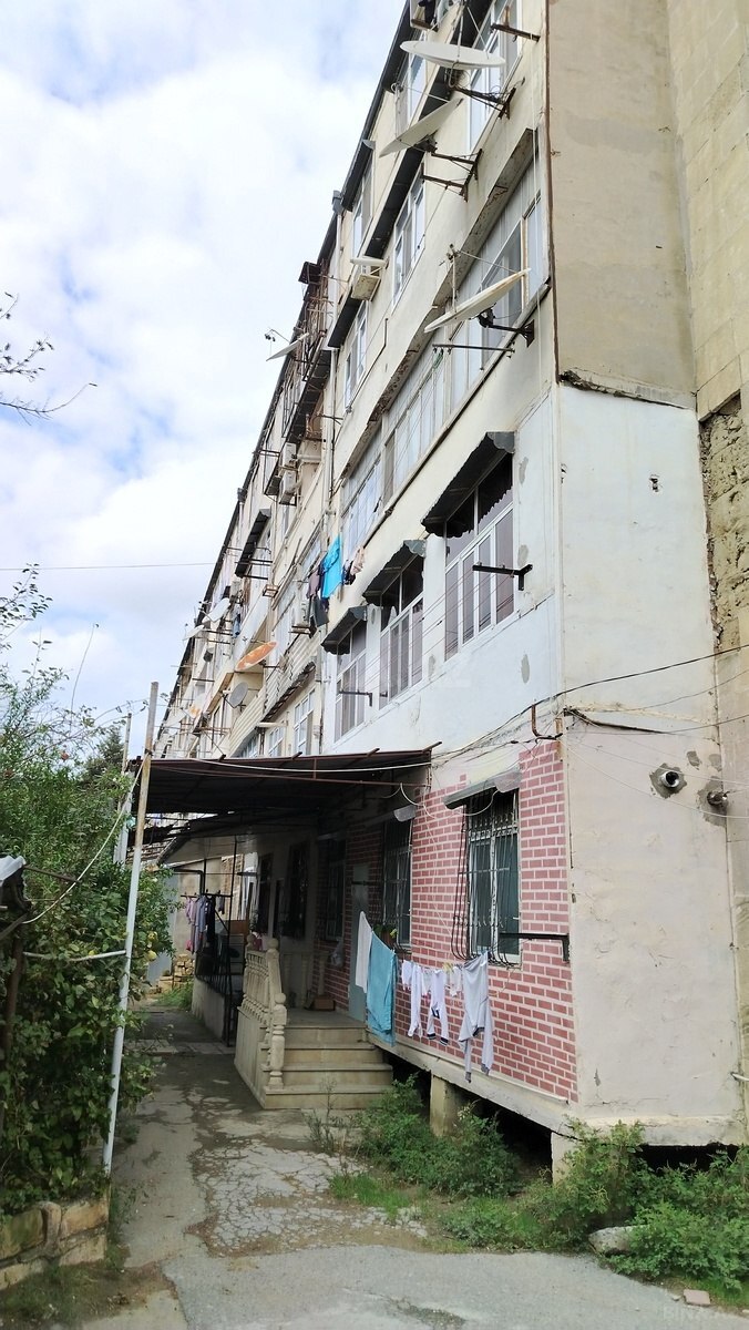 3 otaqlı Köhnə tikili, Abşeron r., Xırdalan