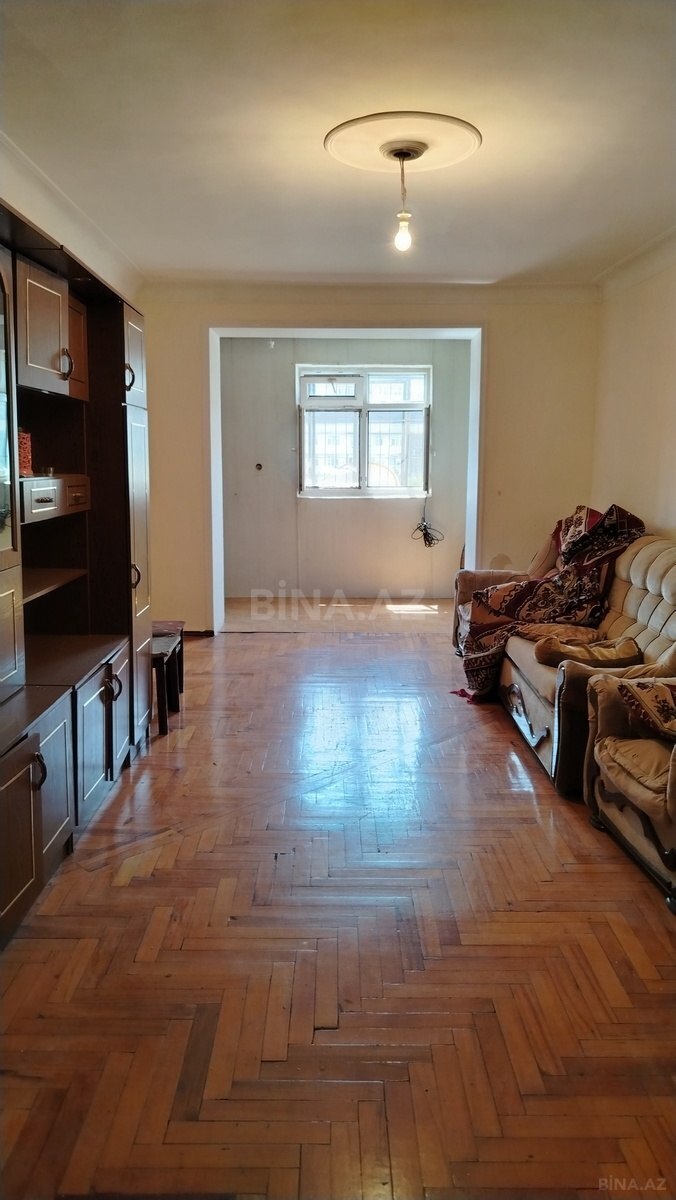 3 otaqlı Köhnə tikili, Abşeron r., Xırdalan