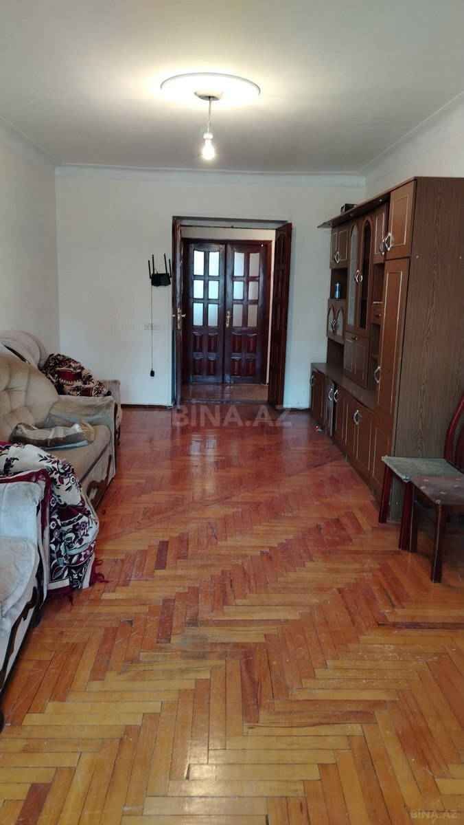 3 otaqlı Köhnə tikili, Abşeron r., Xırdalan