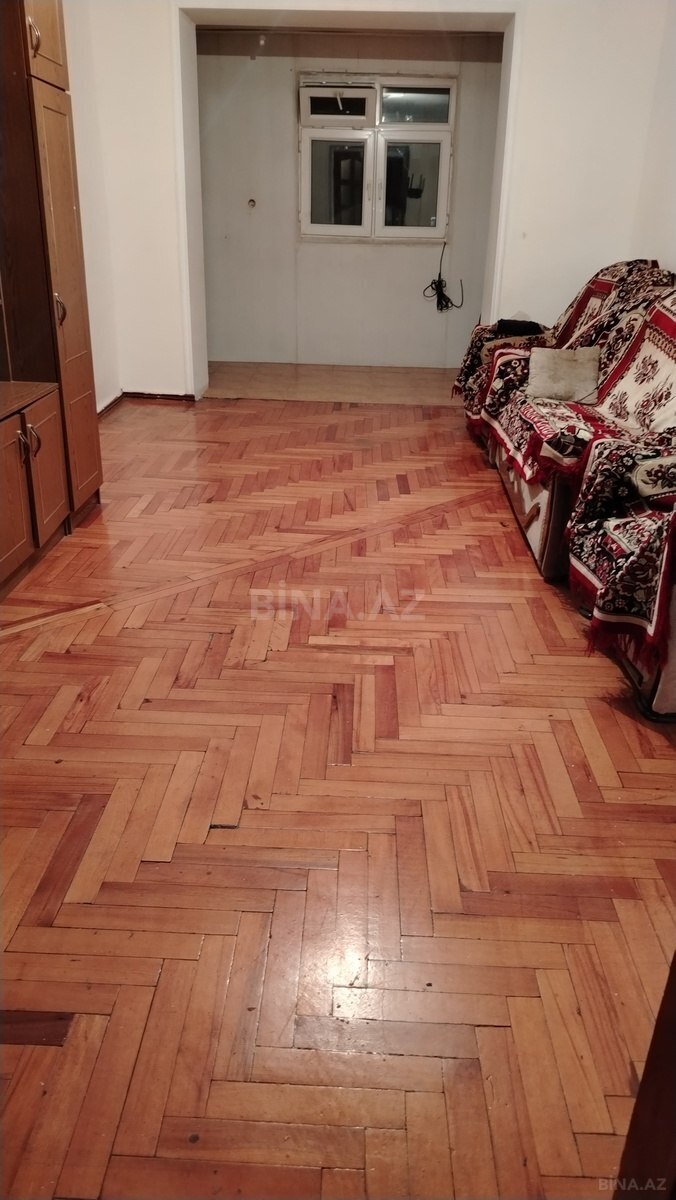 3 otaqlı Köhnə tikili, Abşeron r., Xırdalan