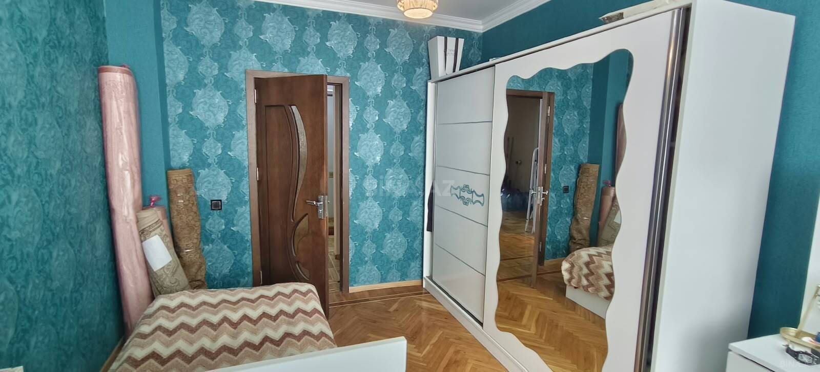 3 otaqlı Köhnə tikili, 9-cu mikrorayon q., Bakı