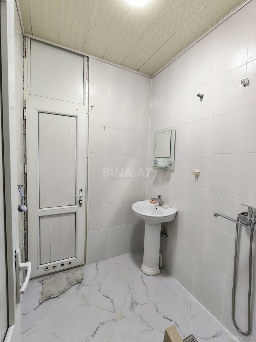 2 otaqlı Köhnə tikili, Memar Əcəmi m., Bakı