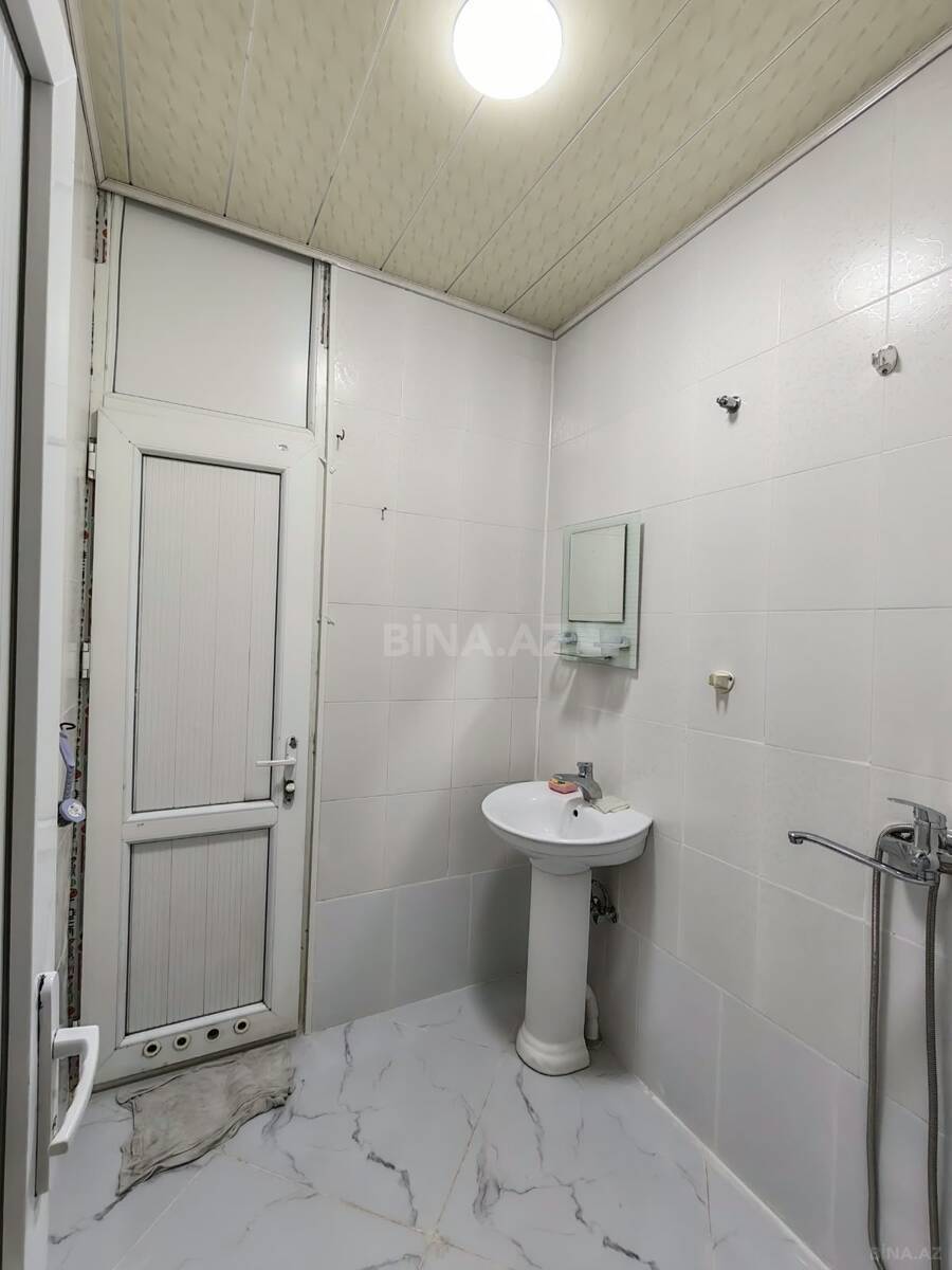 2 otaqlı Köhnə tikili, Memar Əcəmi m., Bakı