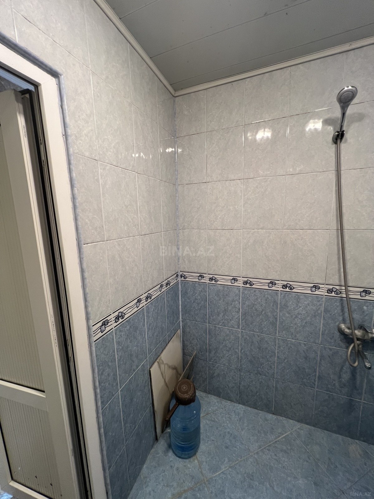 2 otaqlı Köhnə tikili, Qara Qarayev m., Bakı
