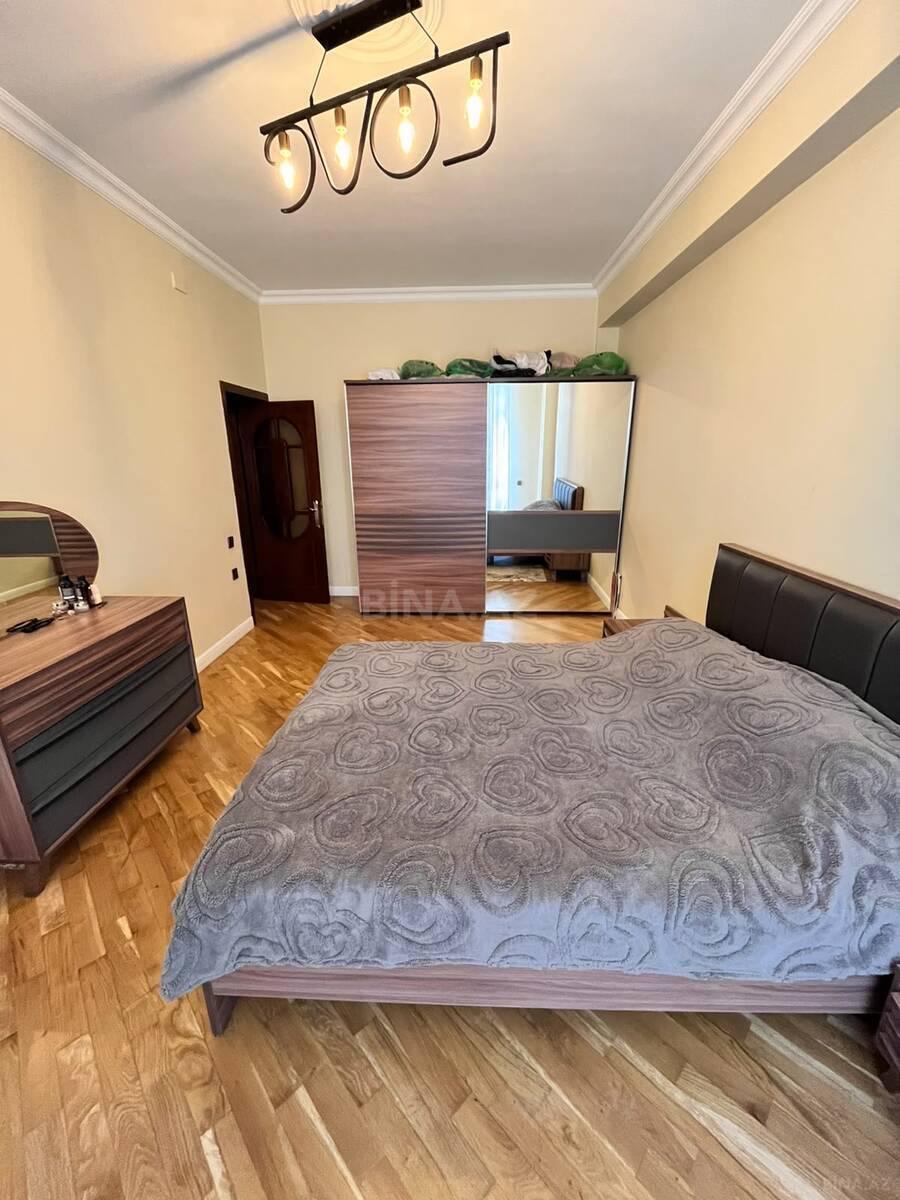 2 otaqlı Yeni tikili, 8 Noyabr m., Bakı