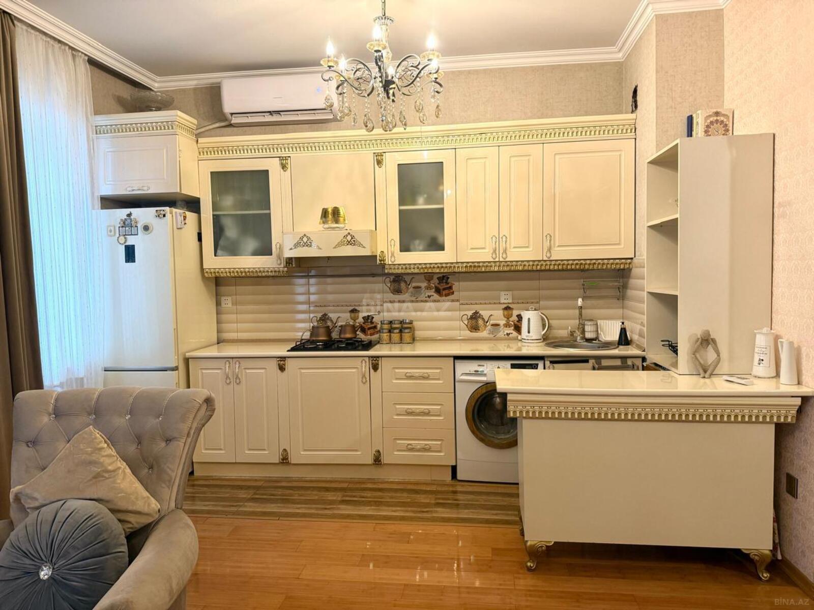 3 otaqlı Yeni tikili, Avtovağzal m., Bakı