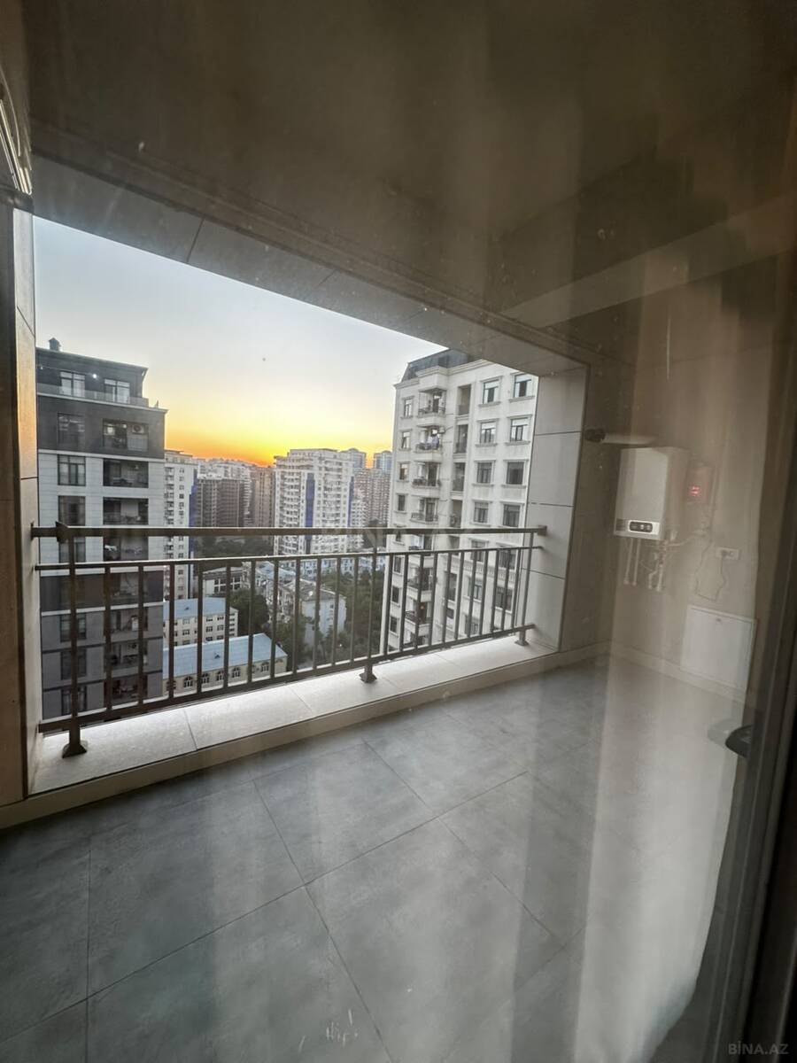 3 otaqlı Yeni tikili, 28 May m., Bakı