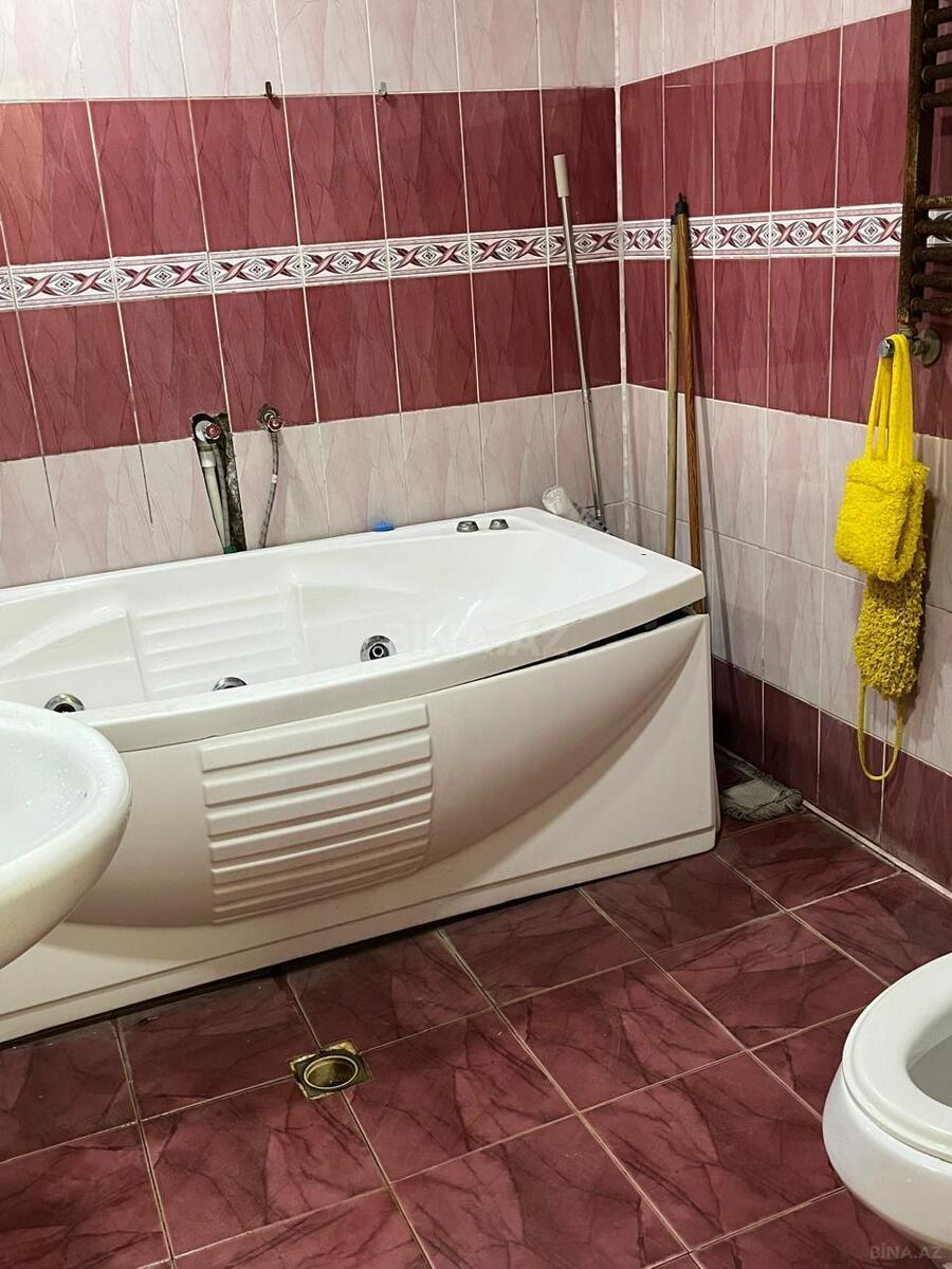 5 otaqlı Həyət evi/Bağ evi, Qaraçuxur q., Bakı