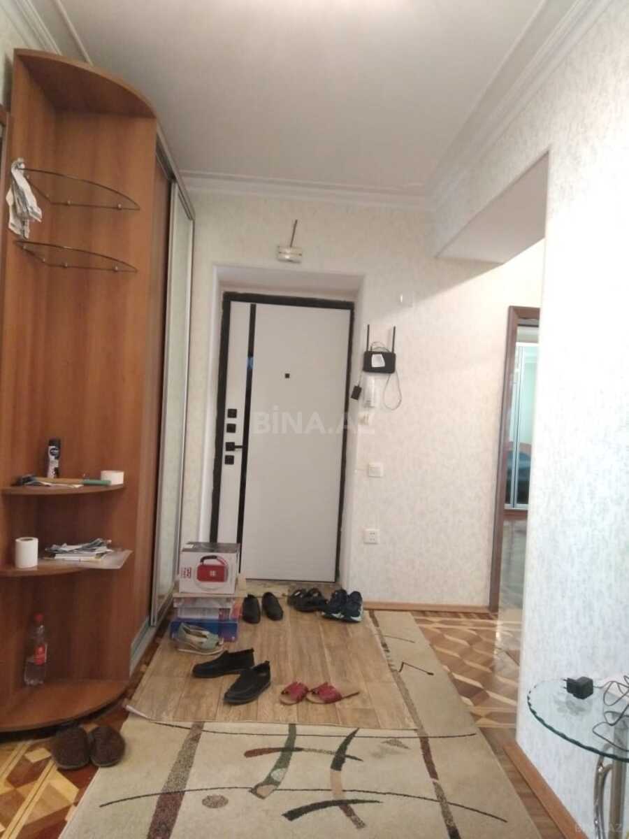 3 otaqlı Köhnə tikili, Elmlər Akademiyası m., Bakı