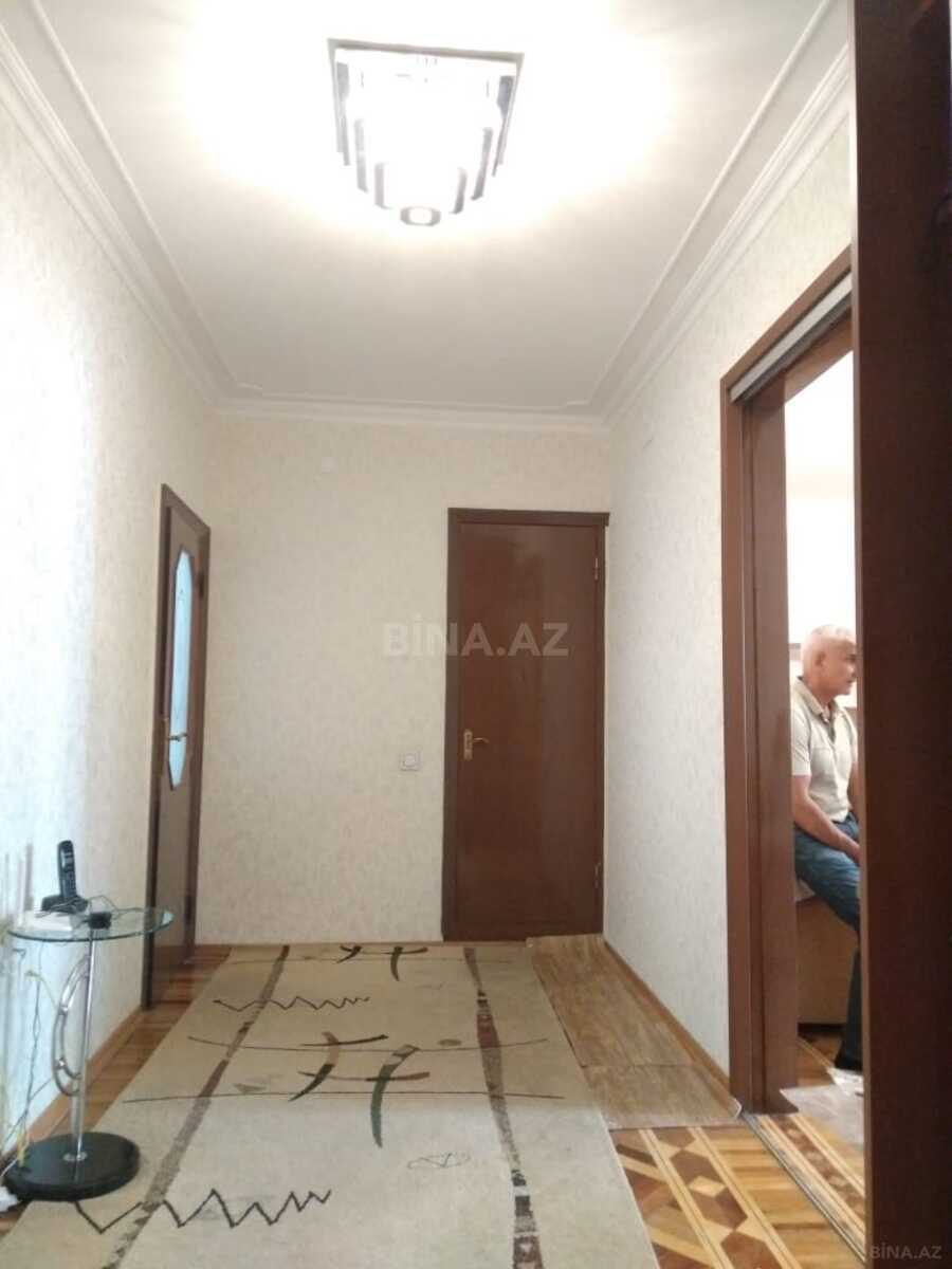 3 otaqlı Köhnə tikili, Elmlər Akademiyası m., Bakı