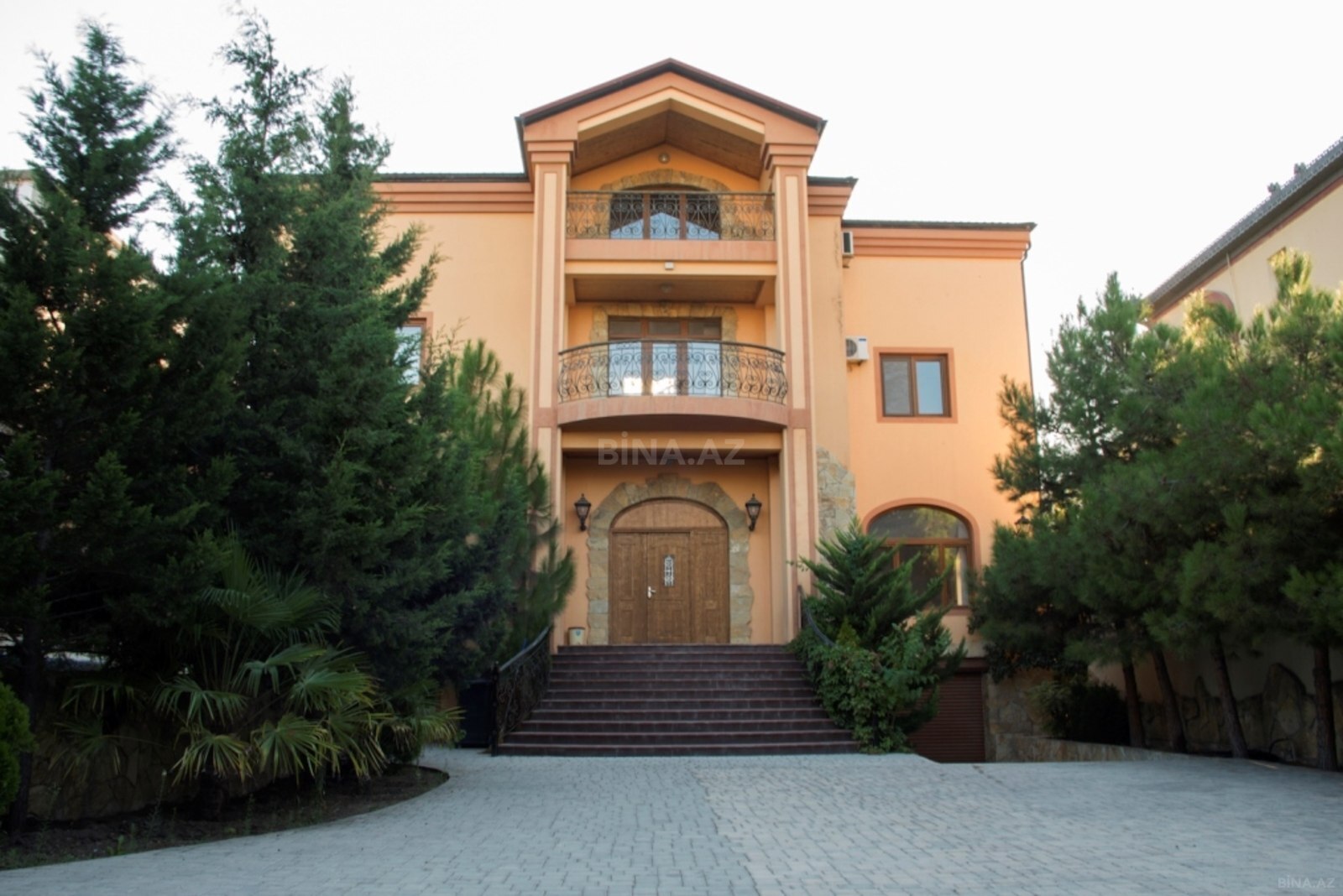 8 otaqlı Həyət evi/Bağ evi, Gənclik m., Bakı