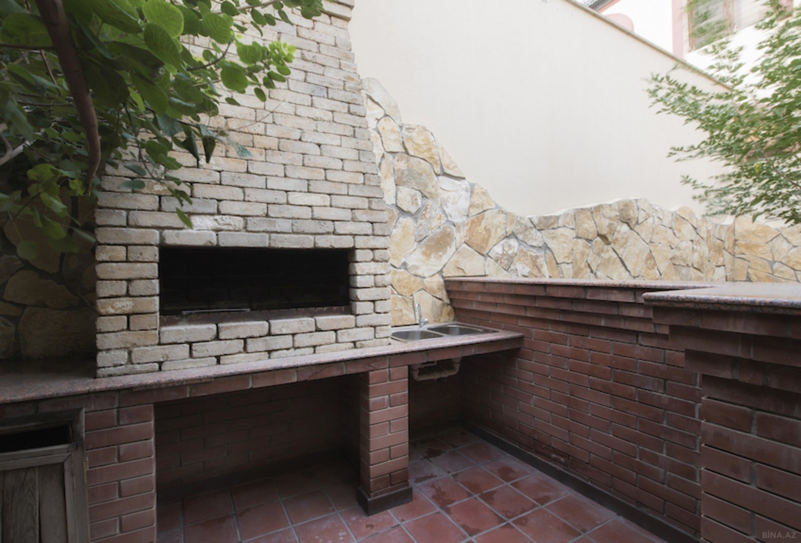 8 otaqlı Həyət evi/Bağ evi, Gənclik m., Bakı