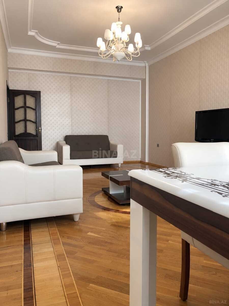 3 otaqlı Yeni tikili, Nizami m., Bakı