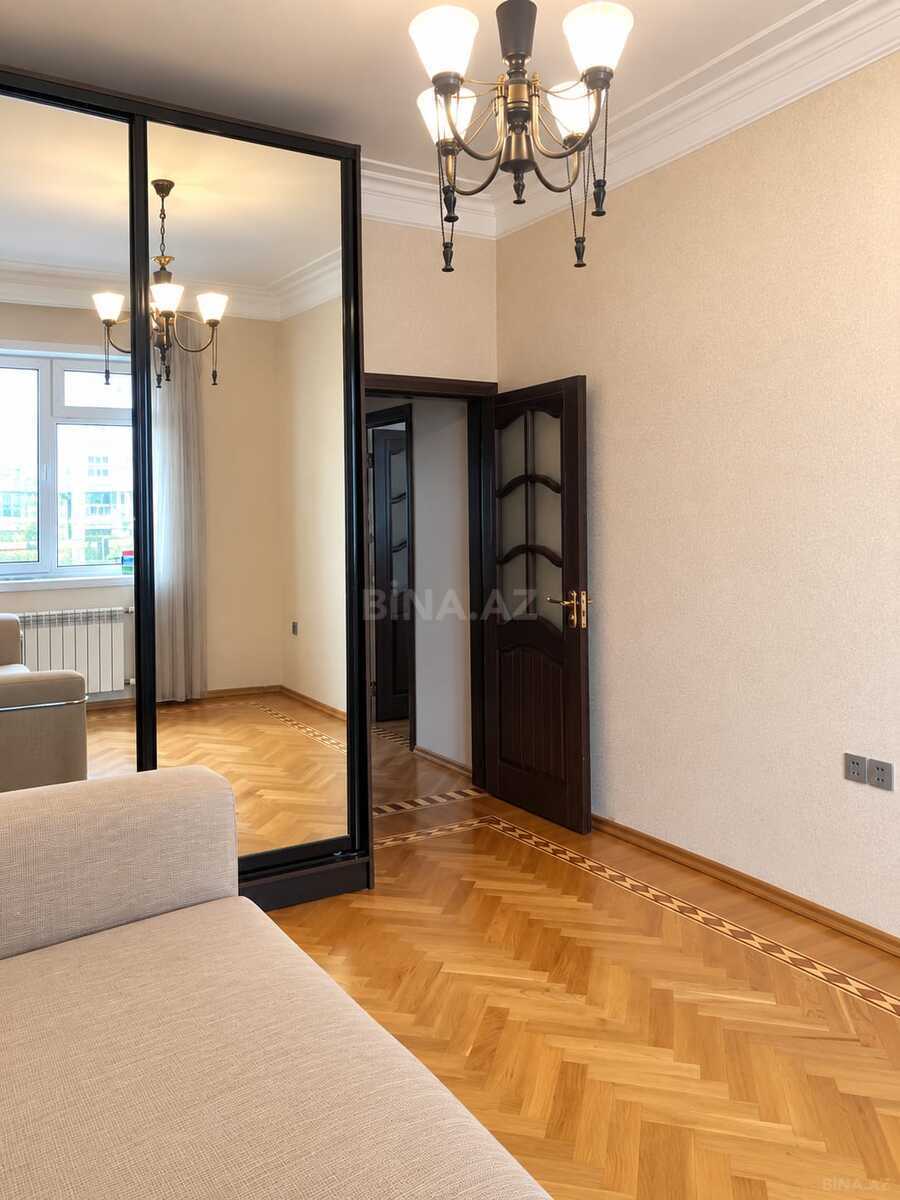 3 otaqlı Yeni tikili, Nizami m., Bakı