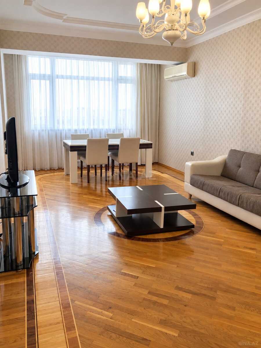3 otaqlı Yeni tikili, Nizami m., Bakı