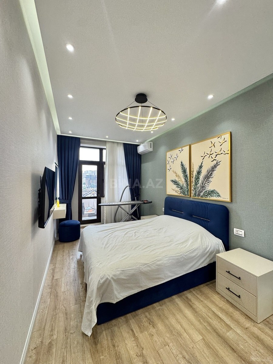 3 otaqlı Yeni tikili, 8 Noyabr m., Bakı